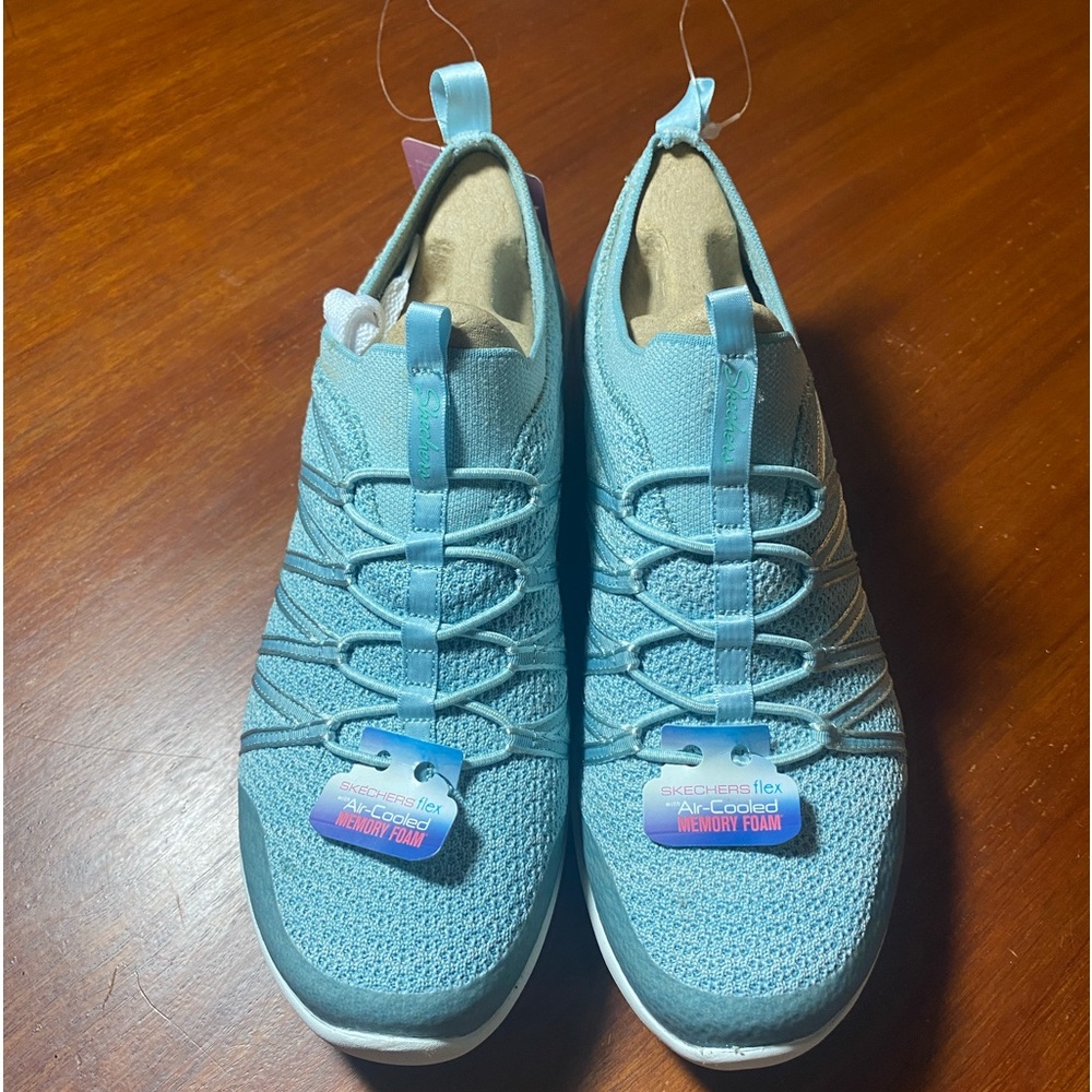 Skechers Women’s Arya Sneaker